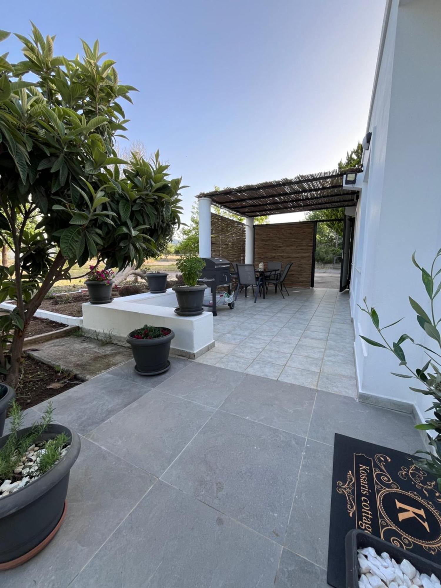 Kosaris Cottage Zipárion Екстериор снимка
